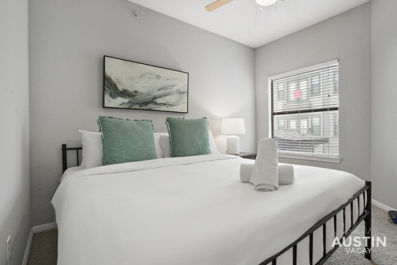 West Campus Accommodations Pool And King Bedrooms Austin Exterior foto
